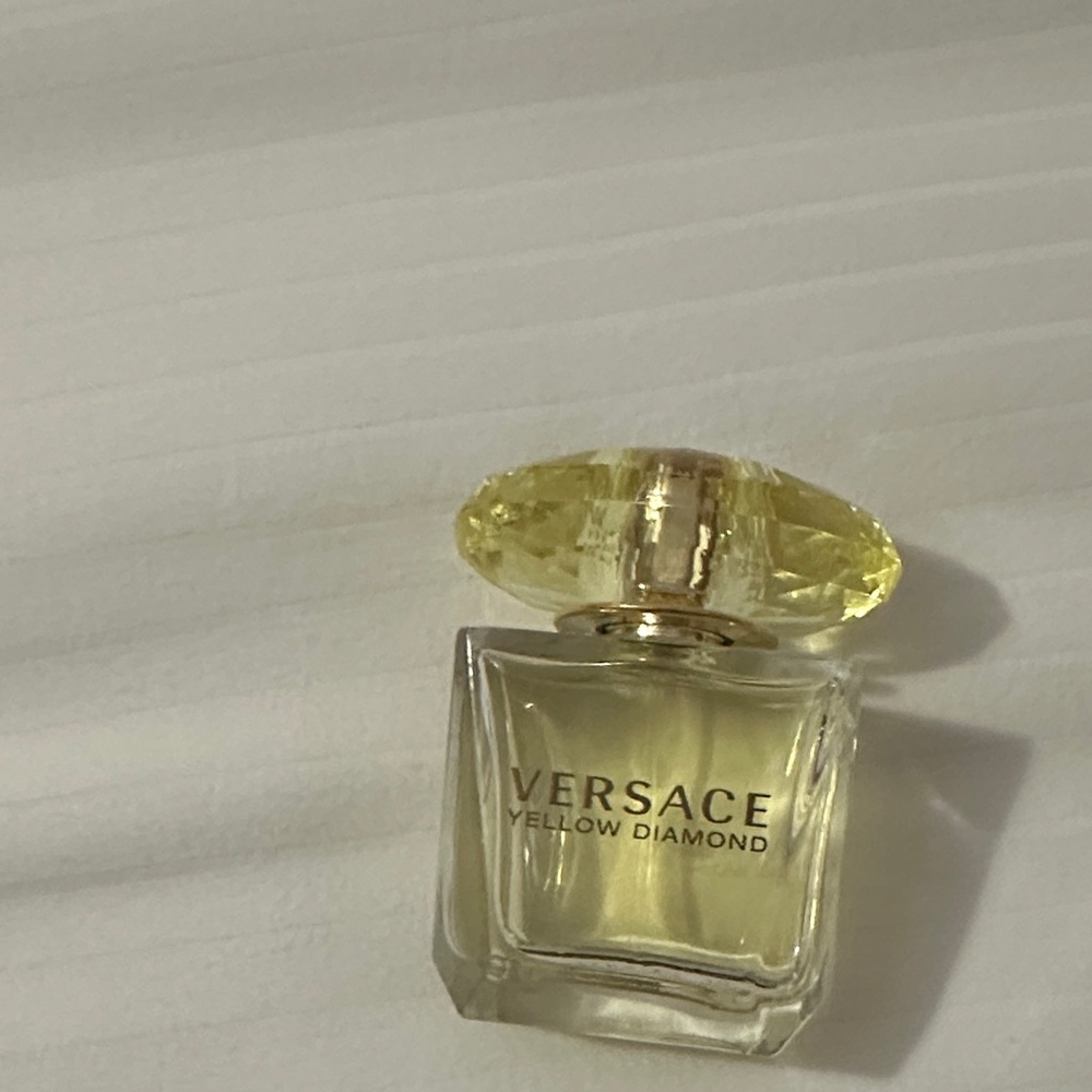 Versace Yellow Diamond Fragrance in Elegant Yellow